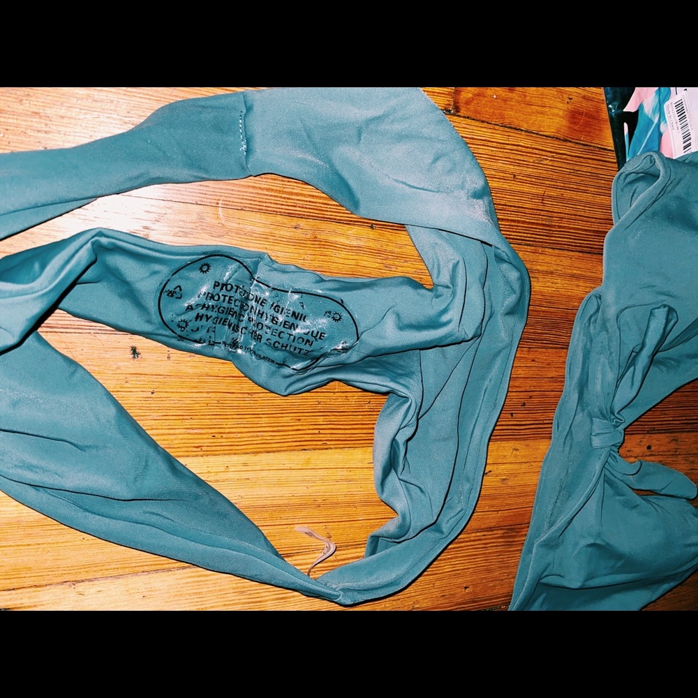 Bikini set - Picture 3 of 3